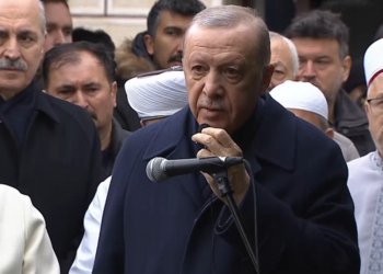 Cumhurbaşkanı Erdoğan, otel yangınında ölen ailenin cenazesine katıldı