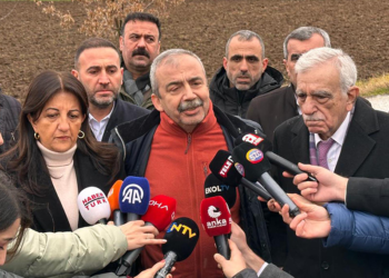 DEM heyeti, Demirtaş ile görüşmek için cezaevinde