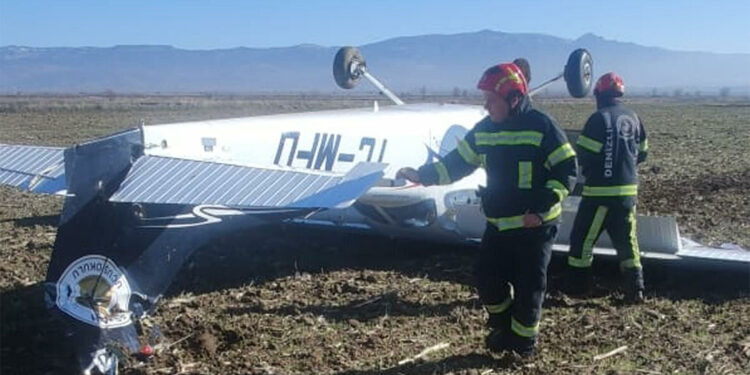 Denizli'de eğitim uçağı zorunlu sert iniş yaptı