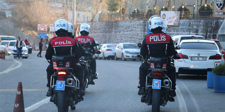Motosikletli polis timleri, 20 bin olaya müdahale etti
