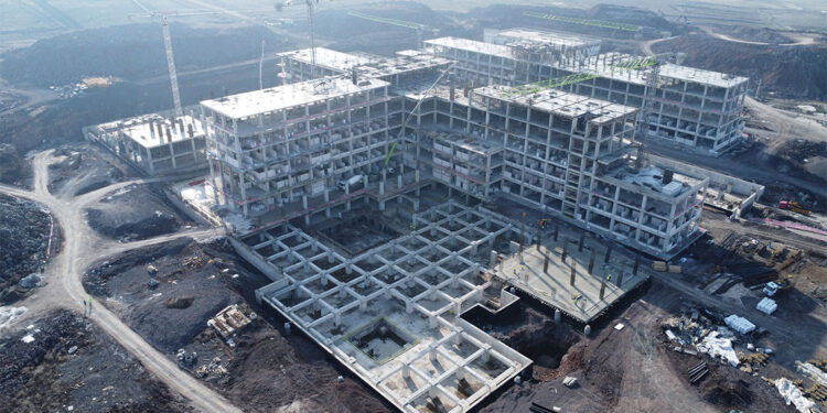 Diyarbakır şehir hastanesinde 802 sismik izolatör kullanıldı