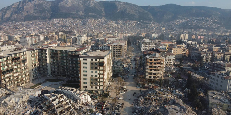 Deprem bölgesinde mücbir sebep hali uzatıldı