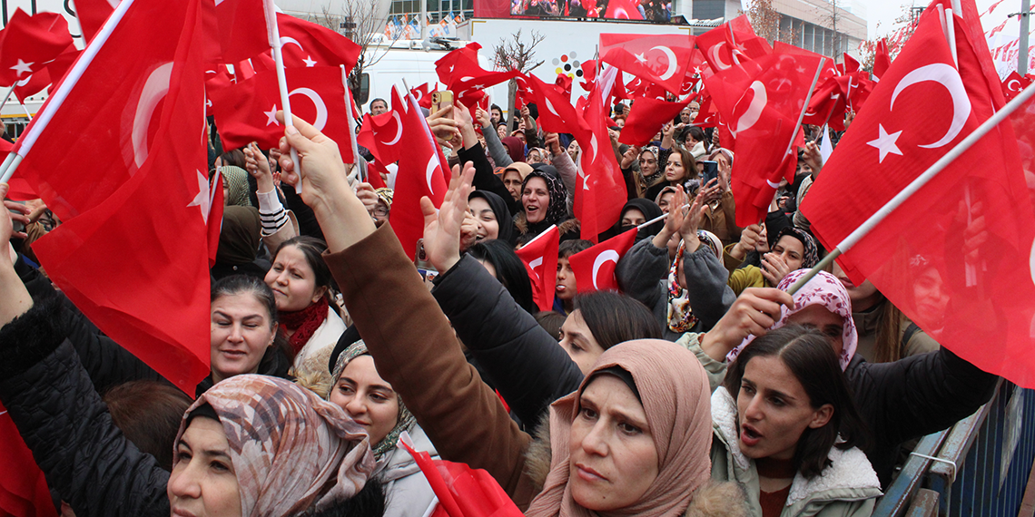 Deprem konutlarının yüzde 45'i tamamlandı