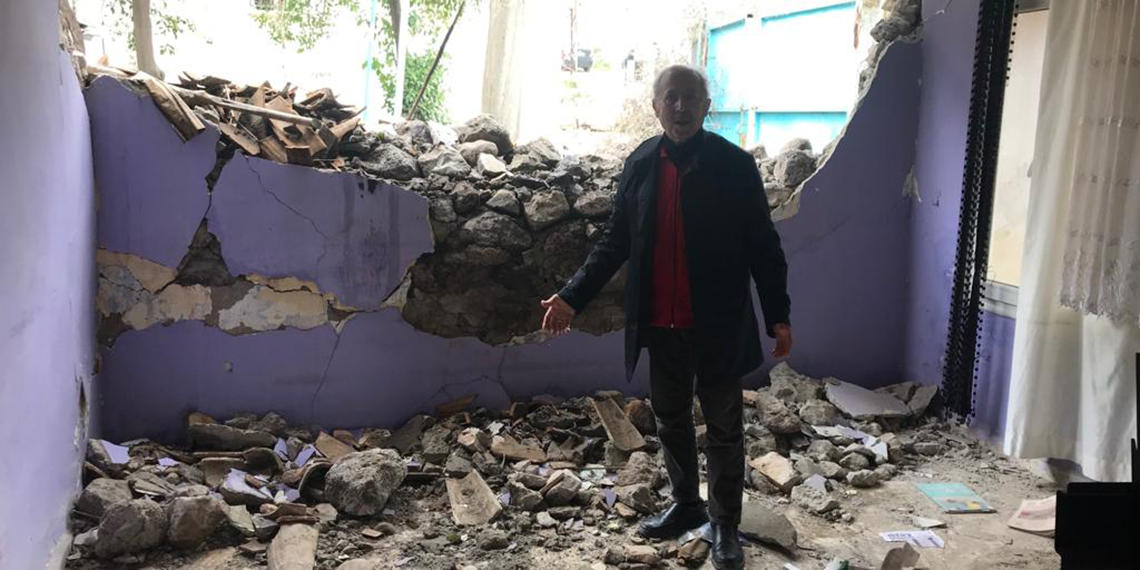 Depremden etkilendi, ABD'deki işinin bırakıp aile hekimi oldu