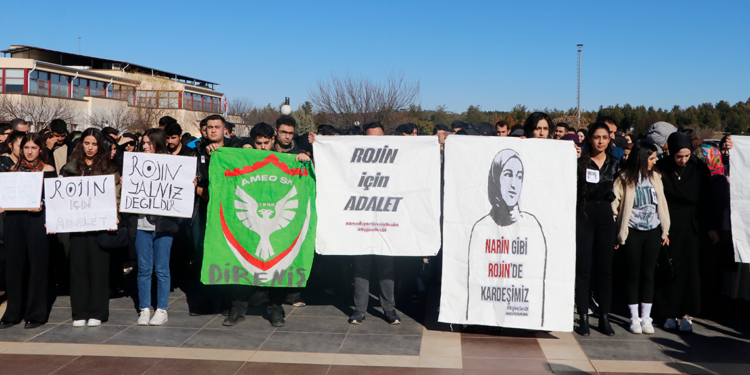 Dicle Üniversitesi'nde Rojin Kabaiş için eylem