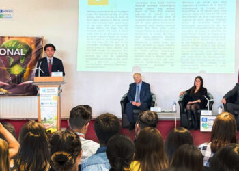 Eğitimci ve öğrencilerden temiz enerji için ‘acil eylem’ çağrısı