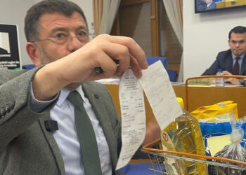 Emekliye 14 bin 496 lira verenlerin alayına kırmızı kart