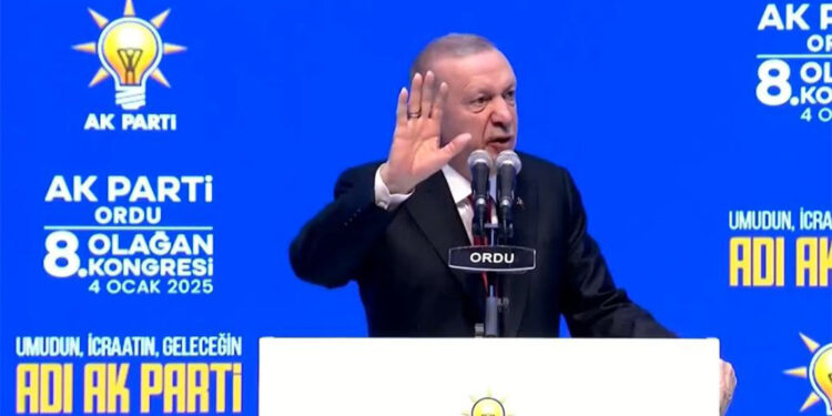 Ya silahlarını gömecekler ya da silahlarıyla birlikte gömülecekler