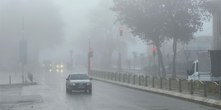 Edirne'de sis etkisini sürdürüyor