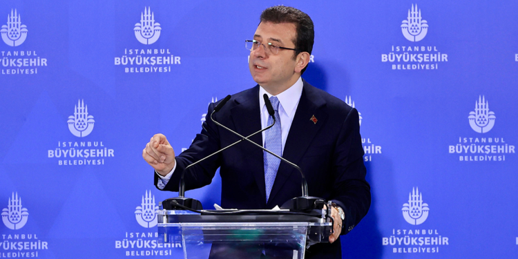 Ekrem İmamoğlu Saraçhane'den seslendi