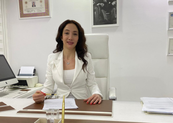 Eşini dedektife takip ettiren kadın 300 bin TL tazminat ödeyecek