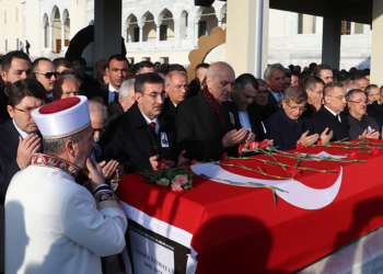 Eski milletvekili Ahmet İyimaya, son yolculuğuna uğurlandı