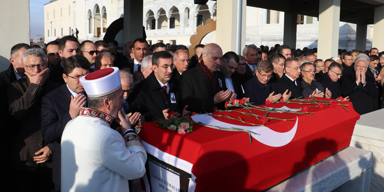 Eski milletvekili Ahmet İyimaya, son yolculuğuna uğurlandı