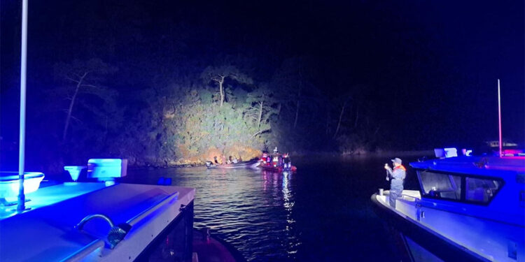 Fethiye'de kaçak göçmenler İHA ile tespit edildi