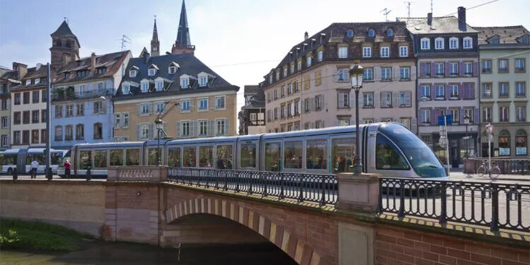 Fransa'da tramvay kazası: 30 yaralı