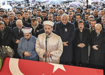 Ferdi Tayfur son yolculuğuna uğurlandı