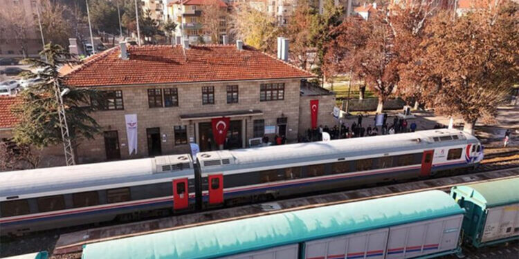 Güller Ekspresi 36 bin yolcu taşıdı