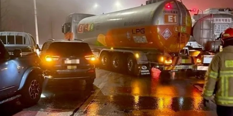 Güney Kore'de 43 araçlı zincirleme kaza