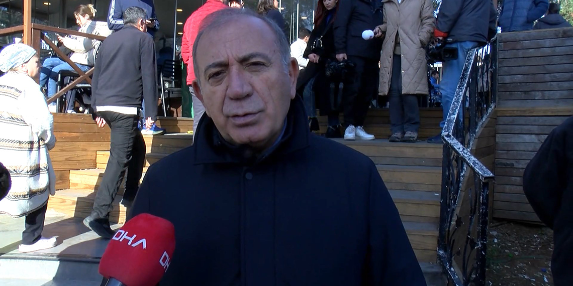 Gürsel Tekin ve Ferhat Göçer, Edip Akbayram'ı hastanede ziyaret etti