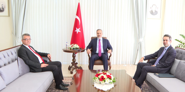 Hakan Fidan KKTC'de temaslarına devam ediyor
