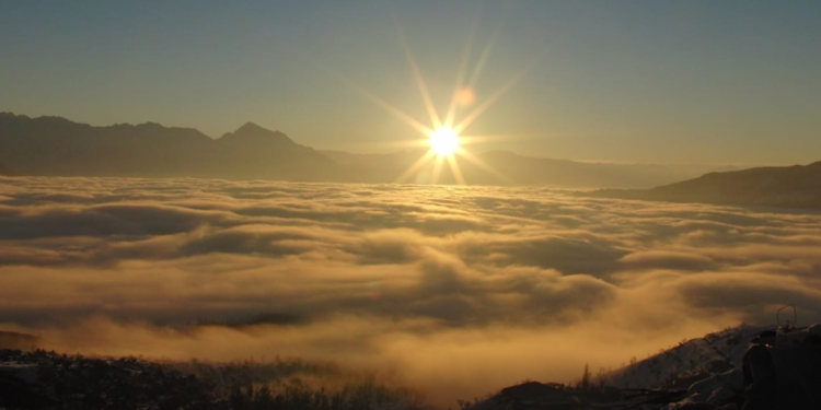 Hakkari'de sis etkili oldu