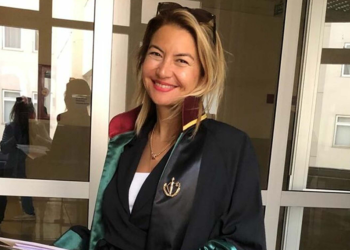 Hamile öğretmeni işten çıkaran koleje 'ayrımcılık tazminatı' cezası
