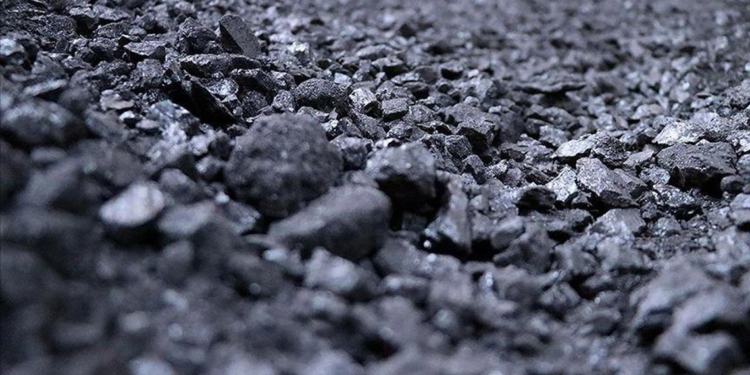 Hindistan'da maden çöktü