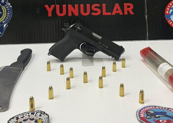 Büyükçekmece'de iki grup arasında satırlı silahlı kavga