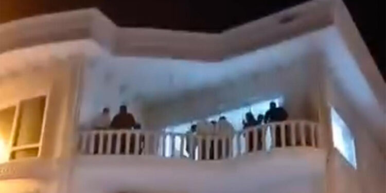 Sarıyer'de yalıdaki yılbaşı partisine polis baskını