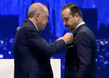 İYİ Parti'den istifa eden Kürşad Zorlu AK Parti'ye katıldı