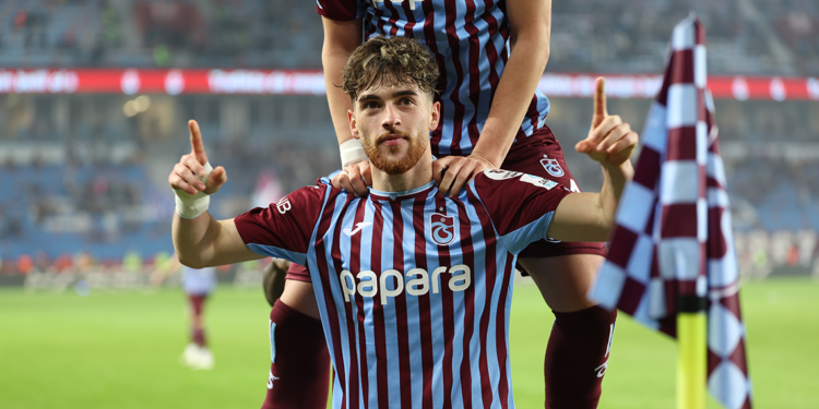 İlk yarıyı galibiyetle kapatan Trabzonspor, ikinci yarıya umutlu girdi