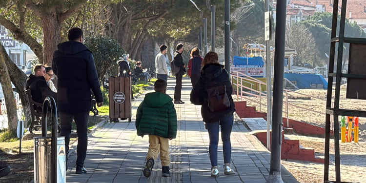 İnkumu plajında güneşin keyfini çıkardılar