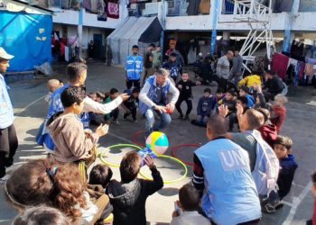 İsrail'in yasağına rağmen UNRWA görevini sürdürüyor