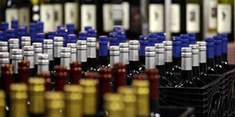 İstanbul'da 24 saatte 11 kişi sahte içkiden öldü