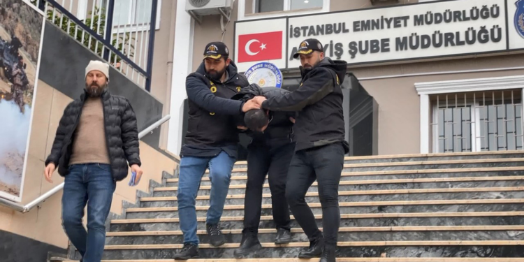 İstanbul'da müşterilerini bayıltıp taciz eden taksi şoförü tutuklandı