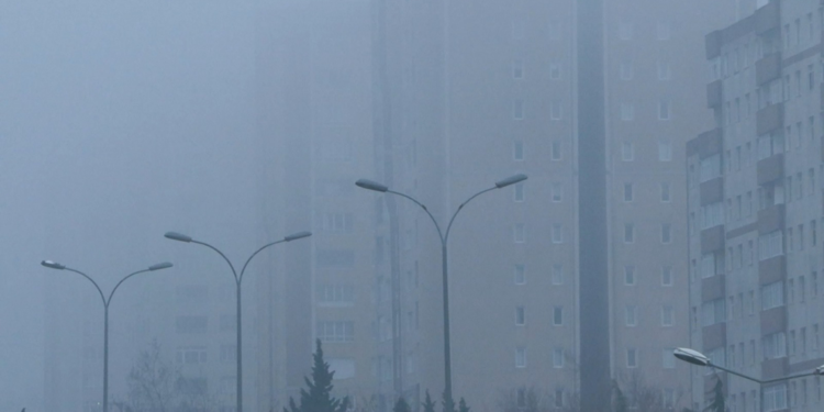 İstanbul'da sabah saatlerinde sis etkili oldu