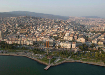 İzmir'de korkutan deprem raporu: Yüzde 35'inin yıkılma ihtimali yüksek