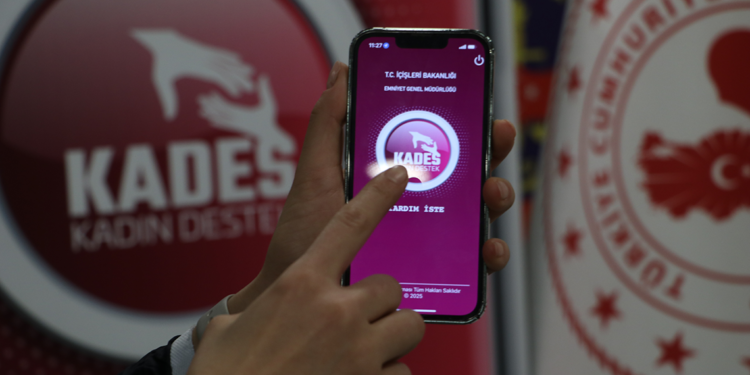 KADES'i indiren kadın sayısı 7 milyon 830 bine ulaştı