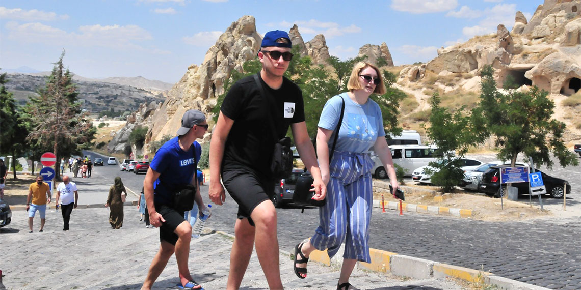 Türkiye'nin önemli turizm merkezlerinden Kapadokya'yı 2024 yılında 4 milyon turist ziyaret etti.