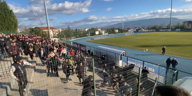Karabük'te Bölgesel Amatör Lig maçında tribünler karıştı