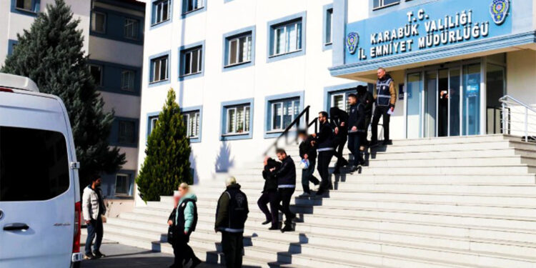 Karabük'te fuhuş operasyonu; 3 tutuklama