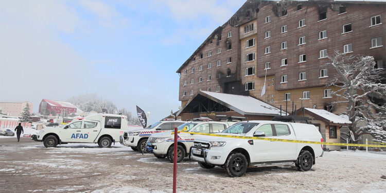İnsanoğlu pamuk ipliğine benzer