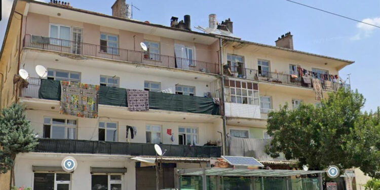 Konya'da çöken binanın müteahhidi gözaltında