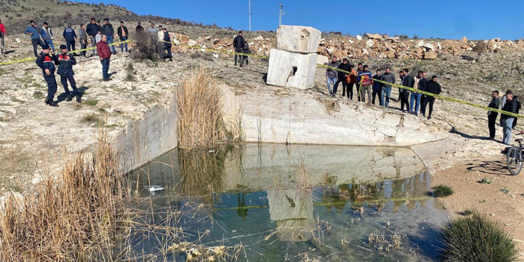 Mermer ocağındaki su dolu çukura düşen kuzenler öldü