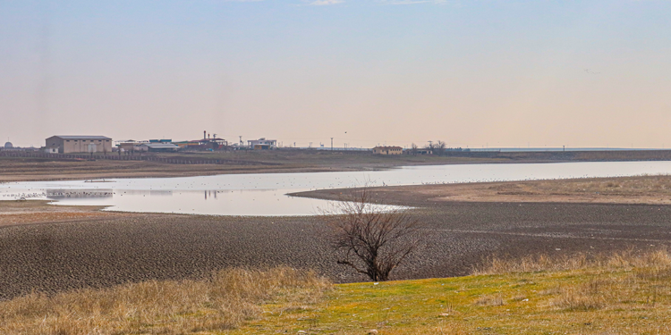 Kabaklı Sulama Göleti'nde kuraklık alarmı