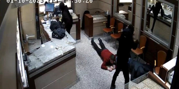 Karabük'te kuyumcu soyguncuları yakalandı