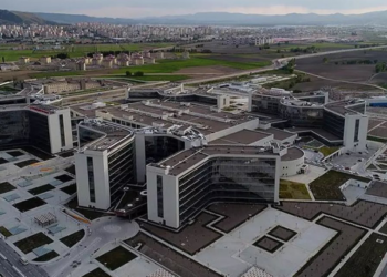 Kayseri Şehir Hastanesi'nde numune kapları tedbiren değiştirildi