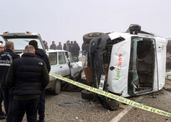 Kırşehir'de zincirleme kaza: 2 ölü, 18 yaralı