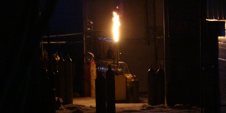 Kocaeli'de, gaz dolum tesisinde yangın