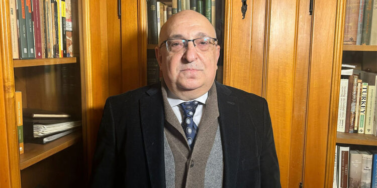 Cezveciyan Ailesi ve Longines'in Türkiye'deki Mirası kitaplaştırıldı